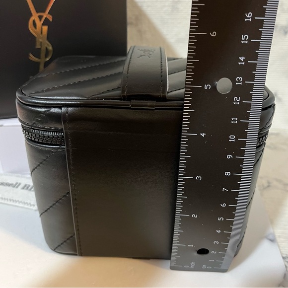 YSL Beauty Prestige Vanity Case - Picture 16 of 17